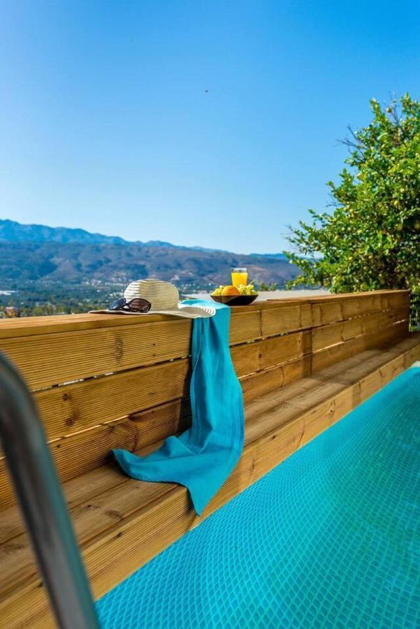Superior Apartment - Overlooking Chania-With Pool Ханя Екстериор снимка