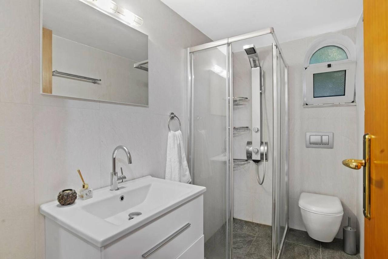 Superior Apartment - Overlooking Chania-With Pool Ханя Екстериор снимка
